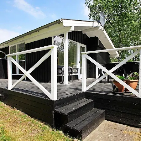 Three-bedroom Holiday In 41 Hals